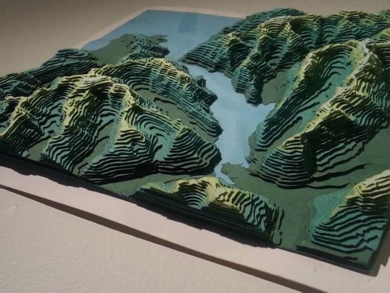 Mô hình địa hình được lắp bằng vật liệu xốp, đất sét hoặc in 3D
